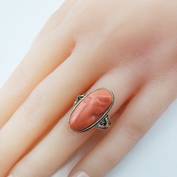 Vintage 14 Karat Yellow Gold Cameo Ring Size 6.5 - Picture 8 of 8